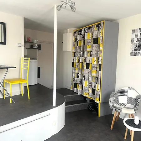 Studio En Centre Apartmán Poitiers